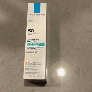 Anthelios UV Clear Daily Invisible Sunscreen SPF 50 - White